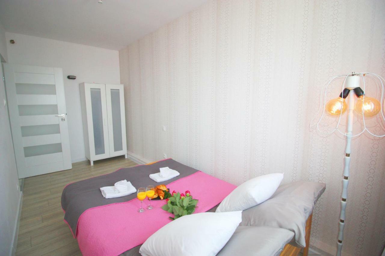 Niebianski Apartament Rzeszów Exteriör bild