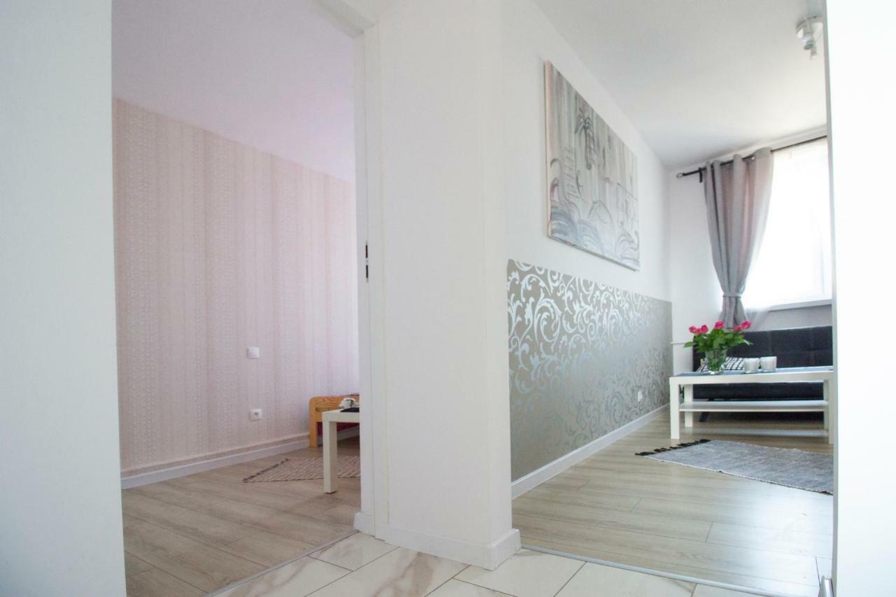 Niebianski Apartament Rzeszów Exteriör bild