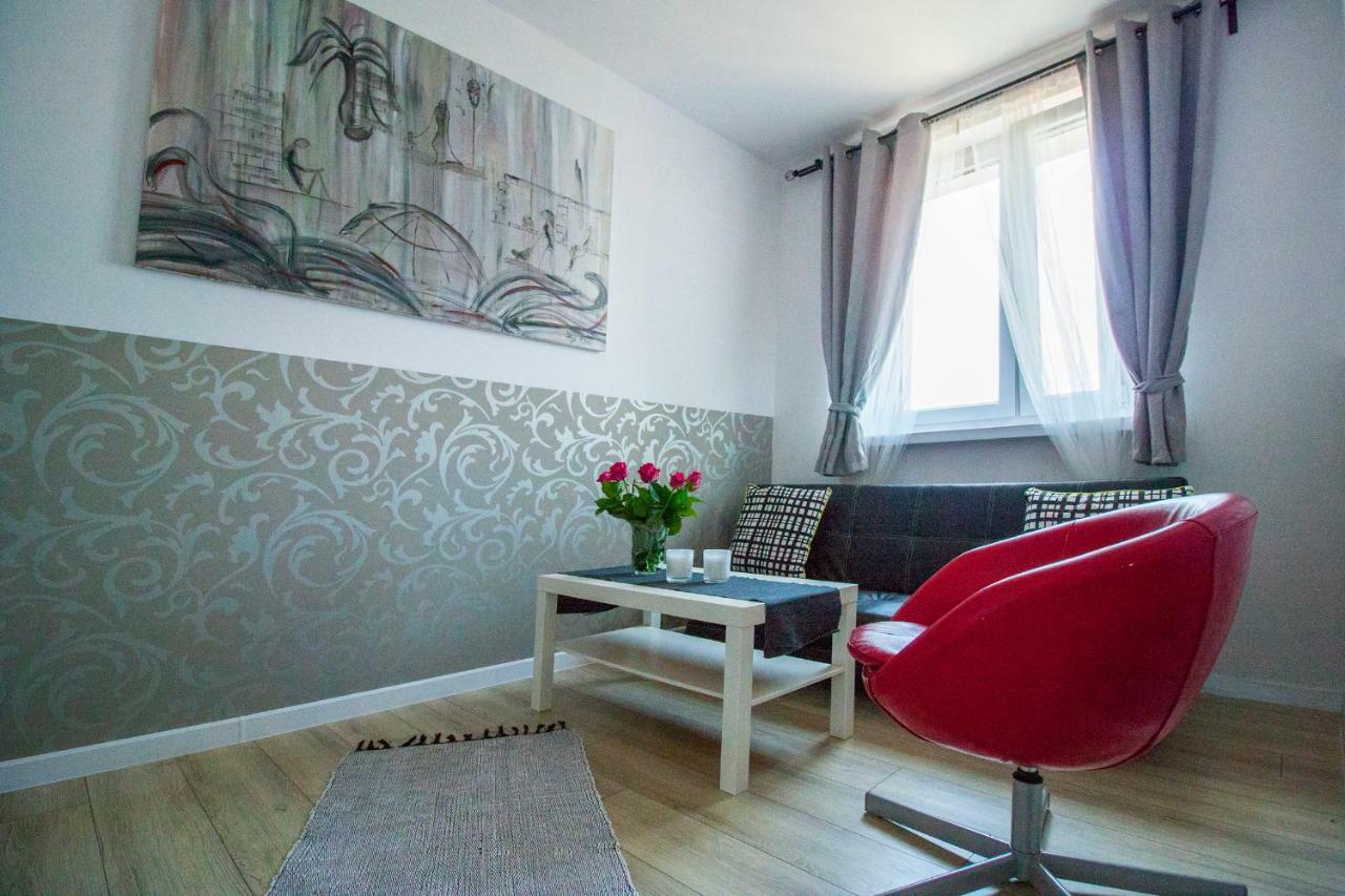 Niebianski Apartament Rzeszów Exteriör bild