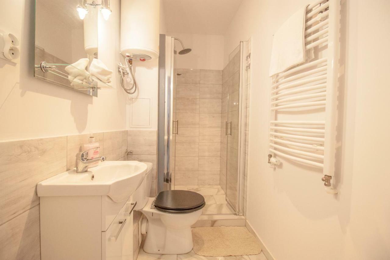 Niebianski Apartament Rzeszów Exteriör bild